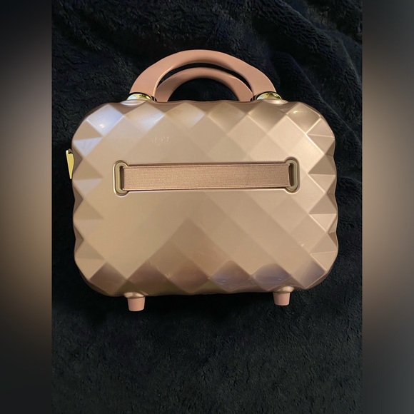 Triforce Hardside Beauty Case w/ Interior Panels Rose Gold - Picture 2 of 15